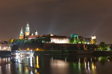 Fototapeta na wymiar Night view of Wawel Castle in Cracow, Poland.