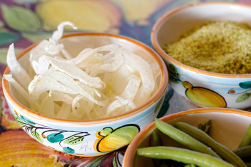 fennel slices with sesame and french beans