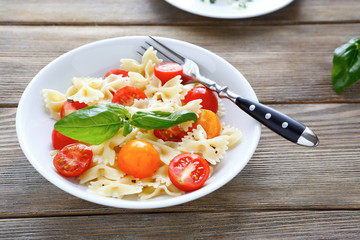 pasta with cherry tomatoes