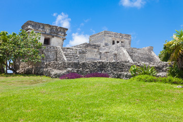 Fototapeta na wymiar Tulum, archeological site in the Riviera Maya, Mexico. Site of a
