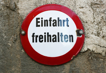 Schild - Einfahrt freihalten