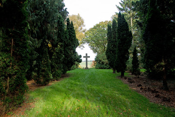 Kreuz im Park