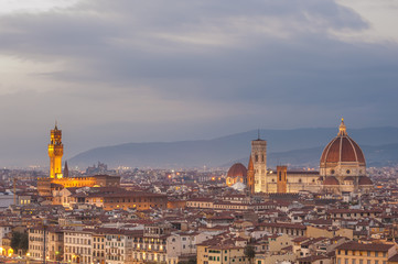 Fototapeta na wymiar Night panorama of Florence in the beautiful framing