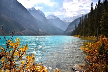 Fototapety  Lake Louise, Banff National Park, Canada with autumn colors