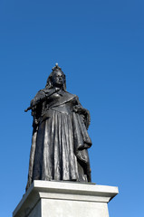 Fototapeta na wymiar Statue of Queen Victoria