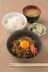 牛肉ごぼう煮、すき焼き風
