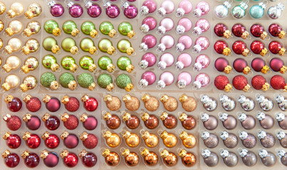 Bunte Christbaumkugeln