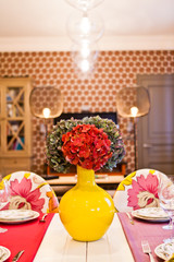 Ваза на столе / Vase on the table