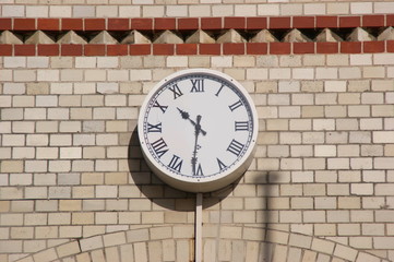 Wem die Stunde schlägt