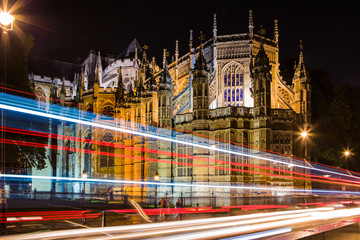 Fototapeta na wymiar Busstreiflichter Westminster Abbey