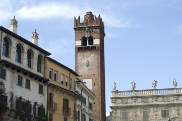Verona, Piazza Erbe, Torre del Gardello, Italien
