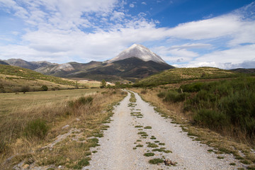 Camino, Valverde de la Sierra y Pico Espigüete.