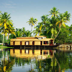houseboat