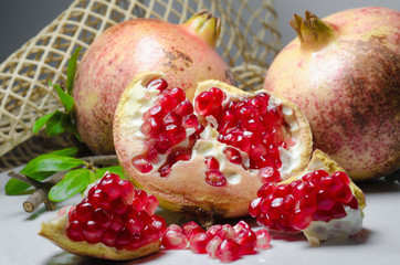 melagrana . pomegranate