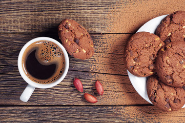 Chocolate cookies and coffee