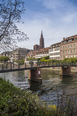 Fototapeta na wymiar Quai de Strasbourg