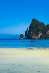 Naklejka premium Idyllic Scene Heavenly Blue