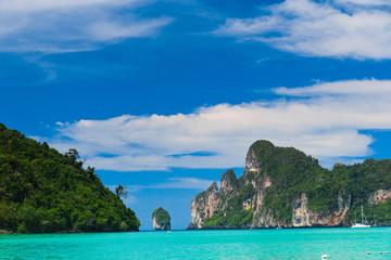 Fototapeta premium Idyllic Island Tranquil Bay