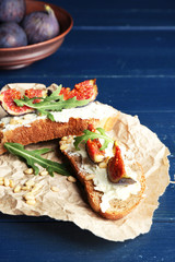 Tasty sandwiches with sweet figs and cottage cheese