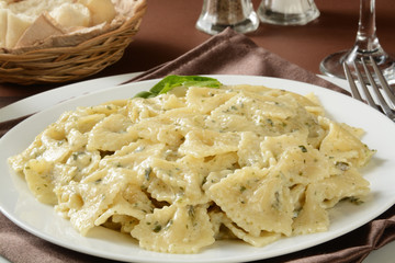 Farfalle pasta with pesto sauce