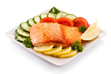 Grilled salmon and vegetables