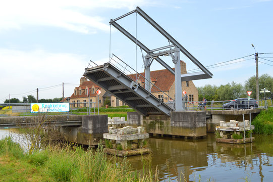 Pont &agrave; bascule