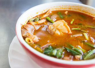 Tom yum koong