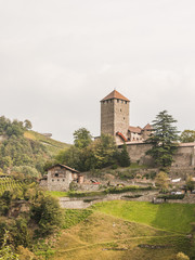 Algund, Dorf Tirol, Schloss Tirol, Vinschgau, Südtirol, Italien