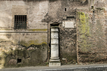 Colonna del I miglio della via Appia antica - Roma