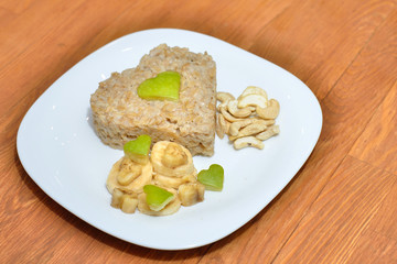 Овсянка с фруктами