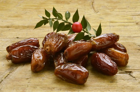 D&aacute;til Datte Daddel Date palm Datteri Dadel Curmală Финики تمر