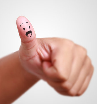thumb up symboll of success