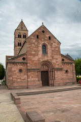 Fototapeta na wymiar Eglise st Pierre et Paul à Sigolsheim, Alsace, Haut Rhin