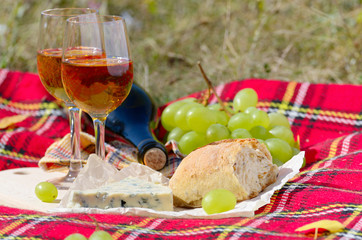 Wine cheese bread and fruits