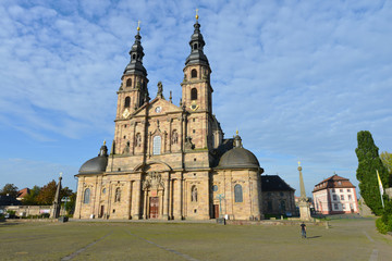 Dom St. Salvator zu Fulda, Kirche, Religion, Bistum, Kloster