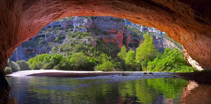 river water from the cave vero Picamartillo, Guara.