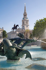 Obraz premium London - fountain on the Trafalgar square