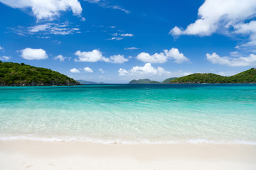 Fototapeta na wymiar Beautiful tropical beach at Caribbean