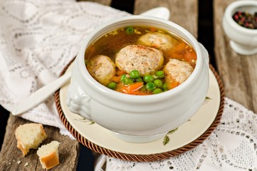 Суп с фрикадельками