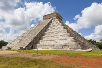 Ancient Maya pyramid, Chichen Itza Mexico