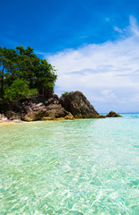 Fototapeta premium Rocky Bay Idyllic Island