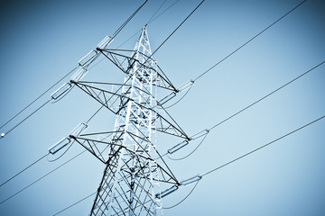 High voltage power pylon