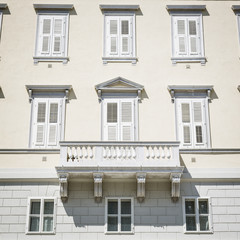 Architectural feature
