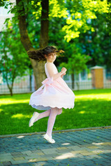 Fototapeta premium Happy little girl