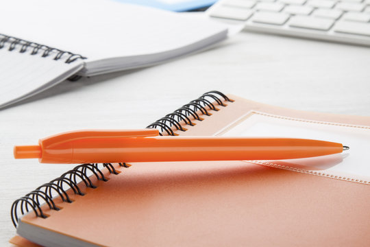 Oramge ball pen