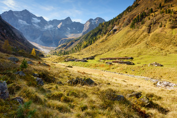 Hochgebirgstal im Herbst © by paul