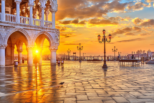 Fototapeta Wschód słońca w Wenecji