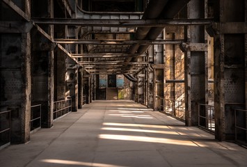 Obraz premium Large industrial hall of a repair station