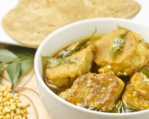 Shallow fired vadai curry, common food in the India