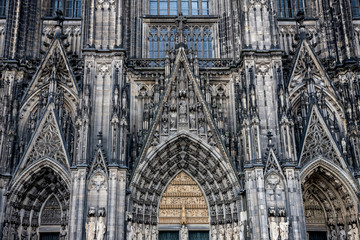 Architectonic detail of Cologne cathedral - 71823069